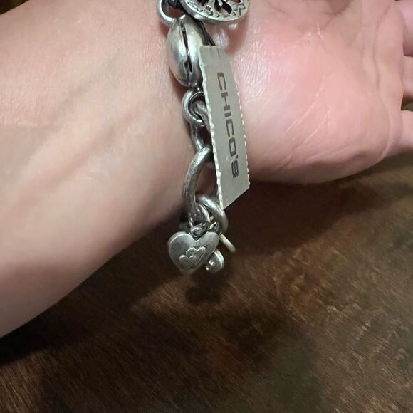 🆕 WOMENS CHICOS BRACELET CHARM WATCH - Picture 3 of 5